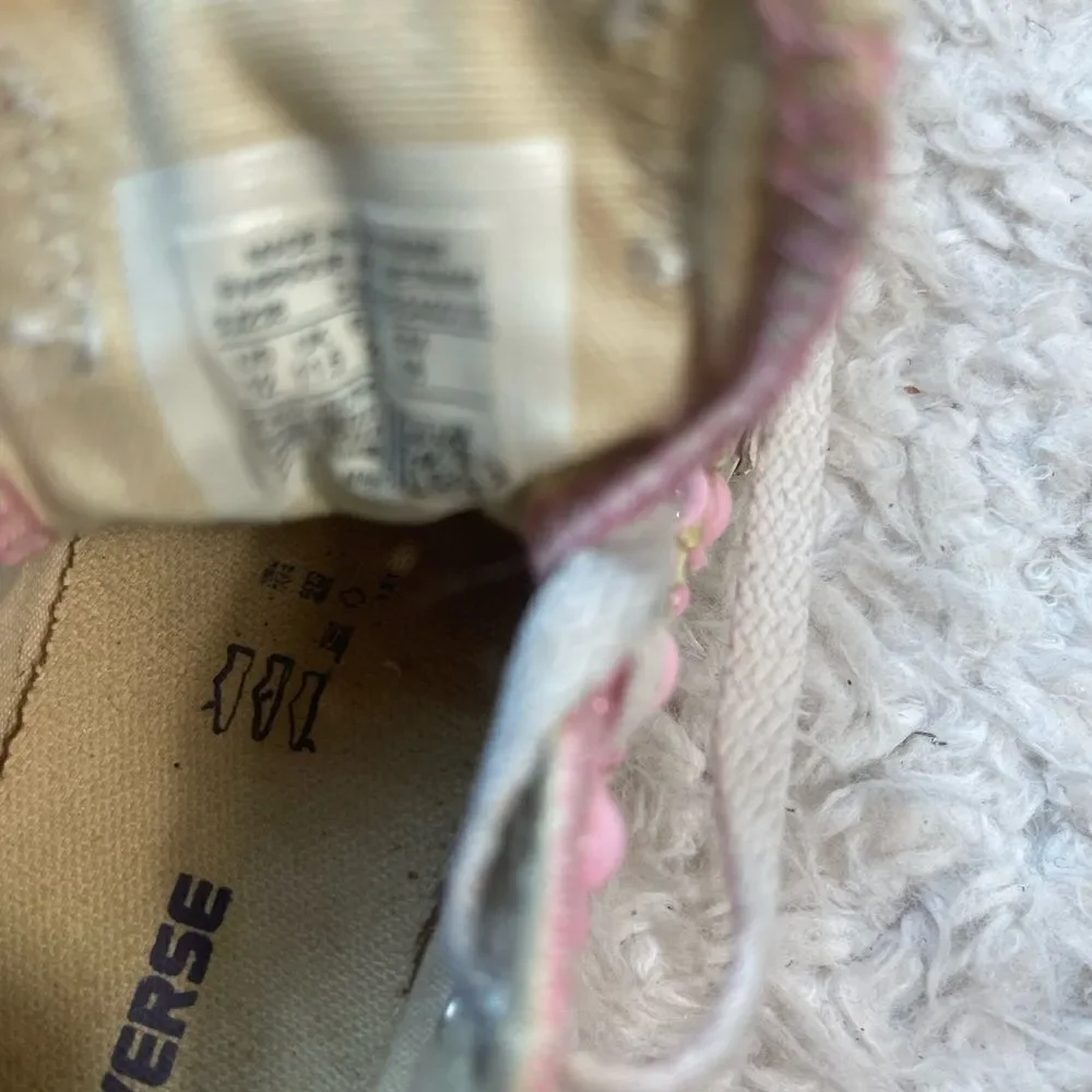 Converse little girl pink Bling low top lace up pink sneakers size 12